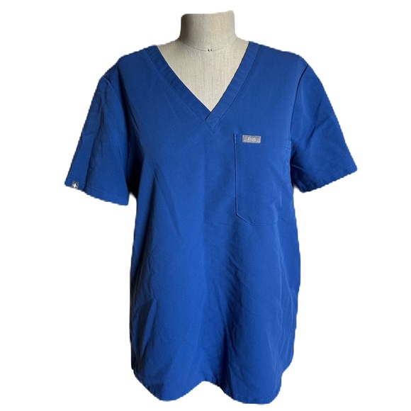 FIGS Technical Collection Women’s Blue Scrubs Top. Size Medium - Picture 1 of 7